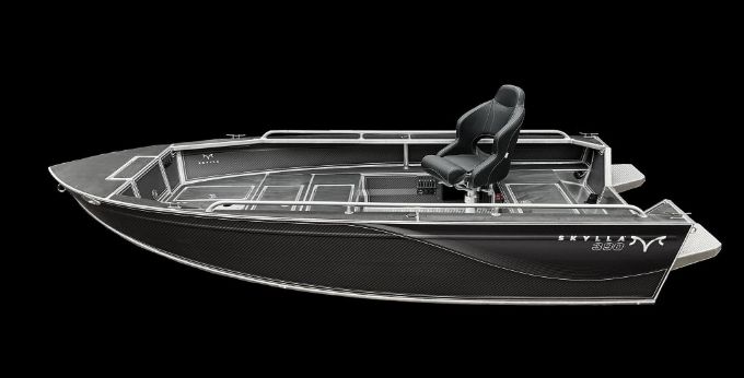 SKYLLA 390 TILLER