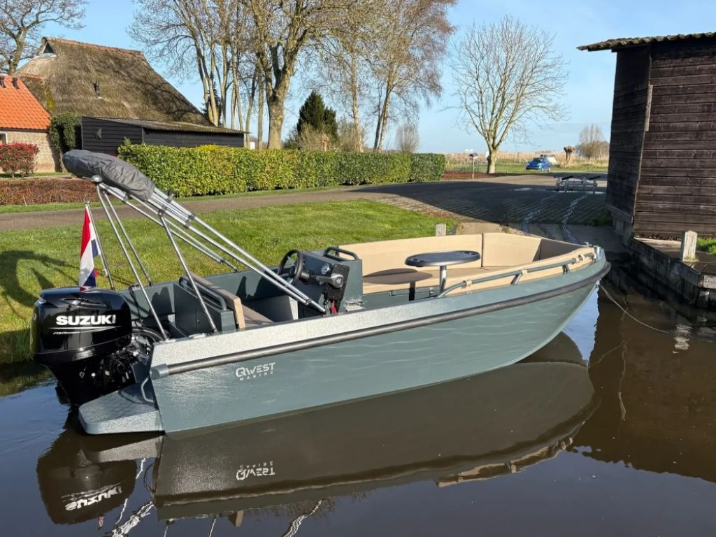 Qwest Marine S535